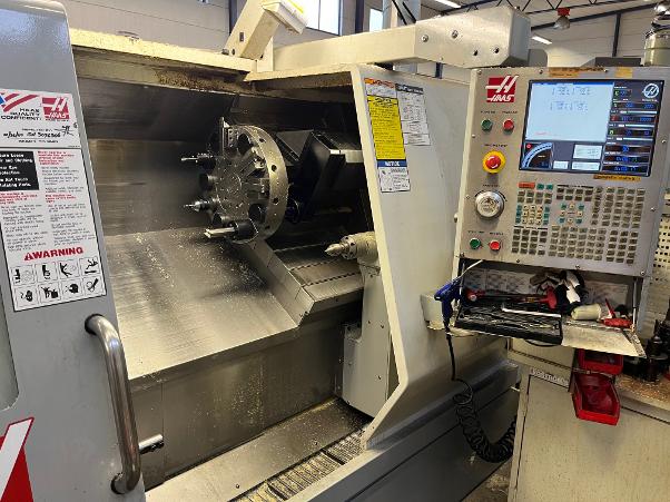 CNC svarv med full C axel